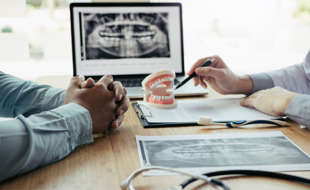 মুখ ও দাঁতের স্বাস্থ্য খারাপ হওয়ার লক্ষণ ও কারণগুলো কী কী?